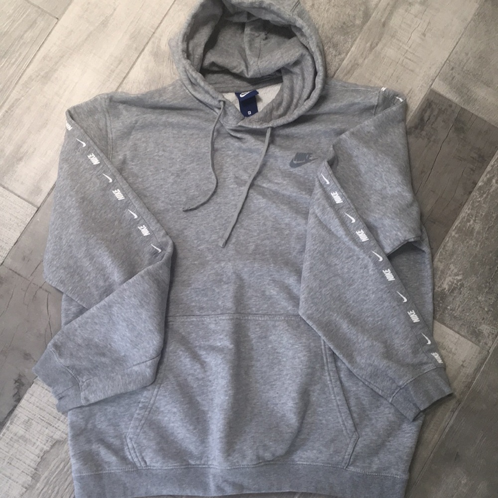 Men’s Nike hooded sweatshirt